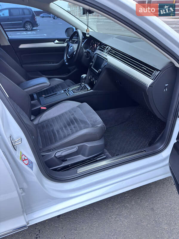 Универсал Volkswagen Passat 2017 в Умани