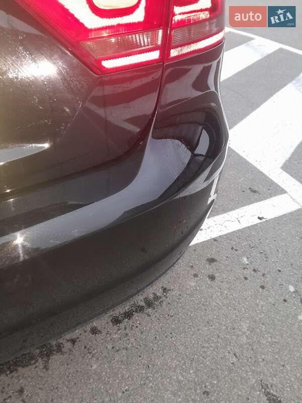 Седан Volkswagen Passat 2013 в Киеве