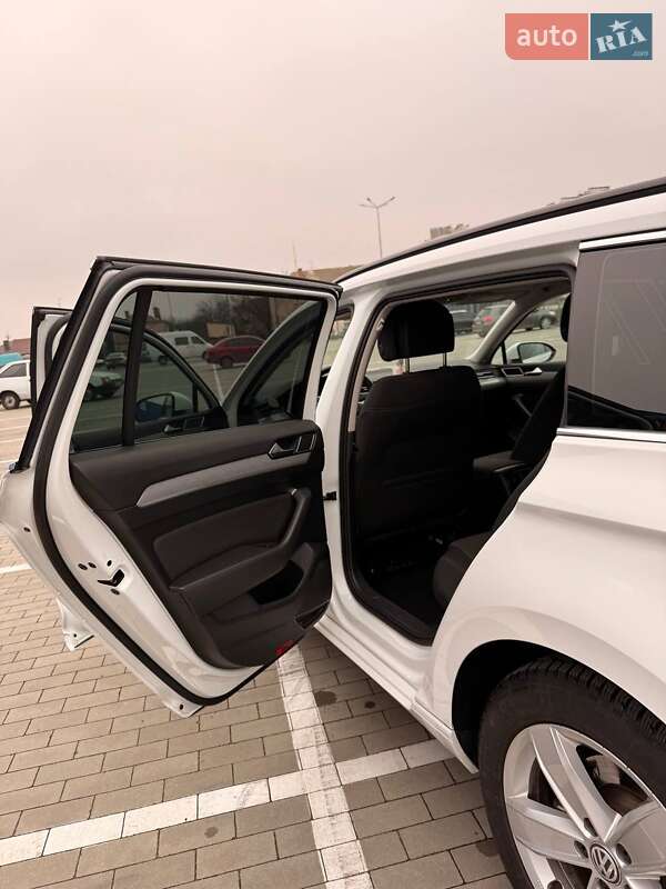 Универсал Volkswagen Passat 2020 в Виннице