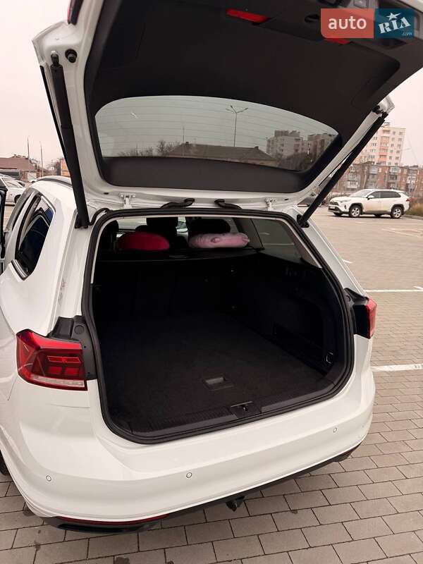 Универсал Volkswagen Passat 2020 в Виннице