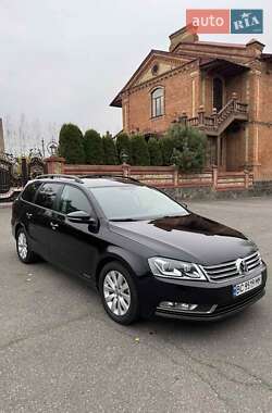 Универсал Volkswagen Passat 2014 в Виннице