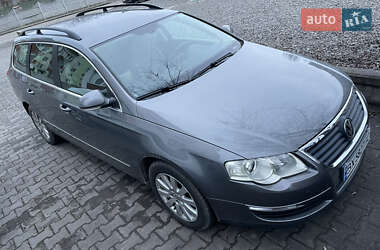 Універсал Volkswagen Passat 2005 в Хмельницькому