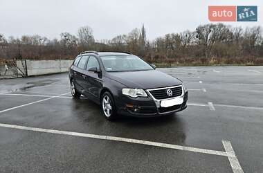 Универсал Volkswagen Passat 2006 в Гостомеле