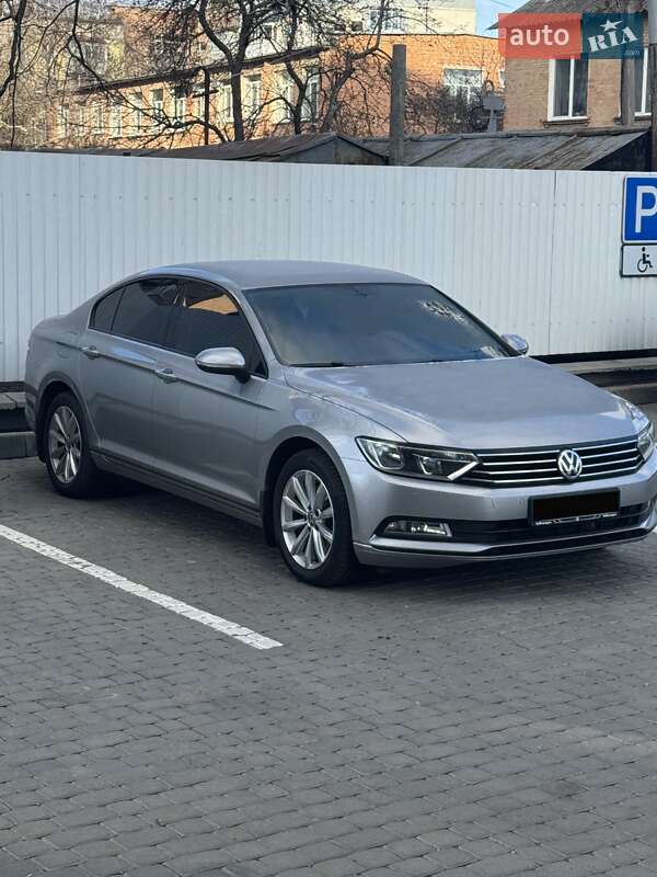 Седан Volkswagen Passat 2017 в Полтаві фото 13 Седан Volkswagen Passat 2017 в Полтаві