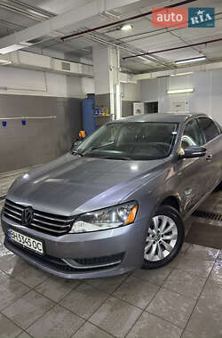Седан Volkswagen Passat 2014 в Одессе