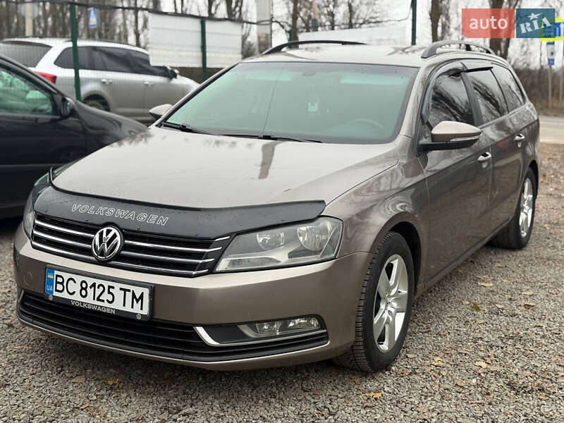Универсал Volkswagen Passat 2011 в Хмельницком