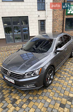 Седан Volkswagen Passat 2016 в Кременчуці