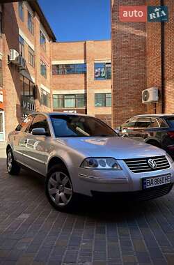 Седан Volkswagen Passat 2003 в Кривом Роге