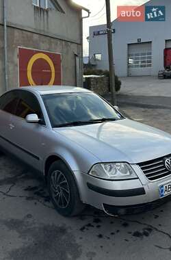 Седан Volkswagen Passat 2001 в Виннице