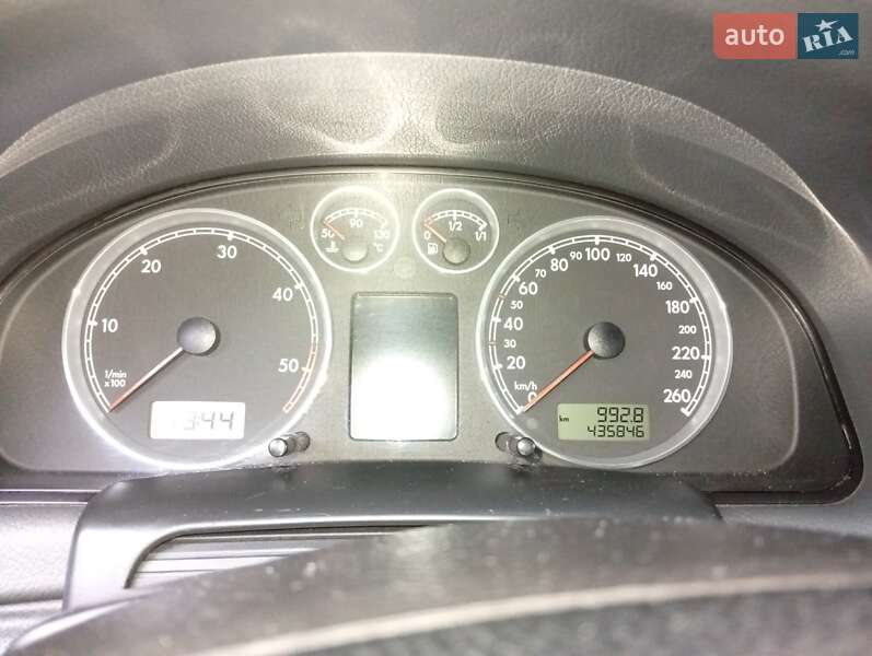 Седан Volkswagen Passat 2005 в Житомирі