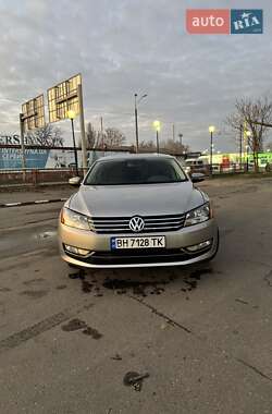 Седан Volkswagen Passat 2014 в Одесі