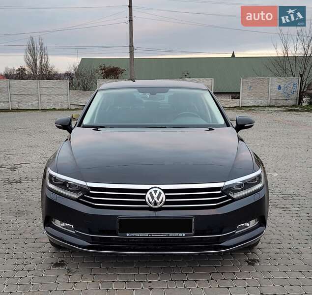 Седан Volkswagen Passat 2017 в Первомайске