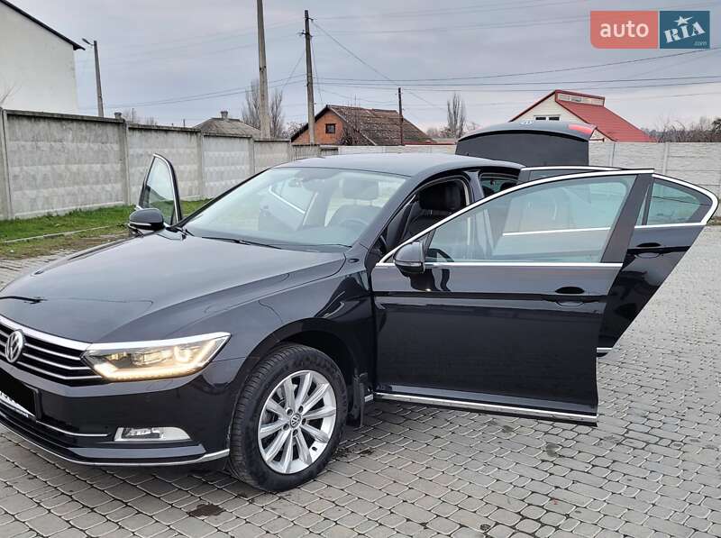 Седан Volkswagen Passat 2017 в Первомайске
