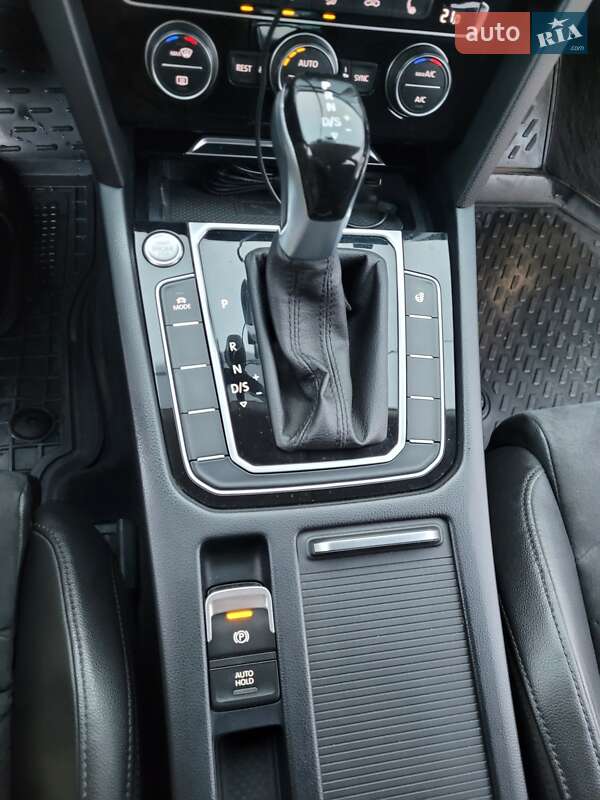 Седан Volkswagen Passat 2017 в Первомайске