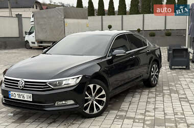 Седан Volkswagen Passat 2018 в Виноградові