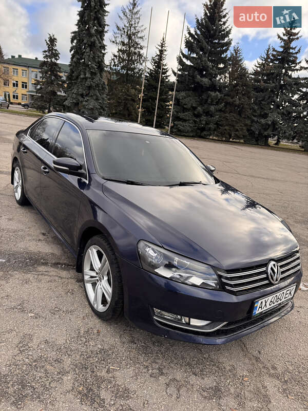 Седан Volkswagen Passat 2014 в Лозовой