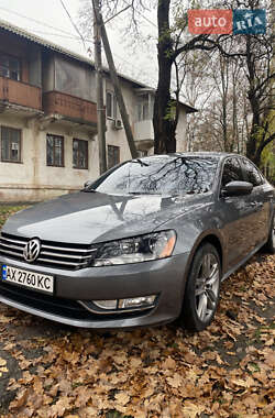 Седан Volkswagen Passat 2015 в Харькове