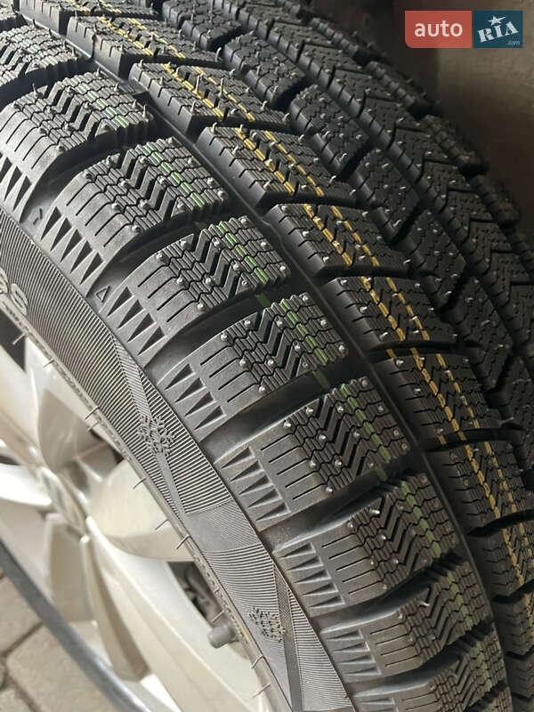 Седан Volkswagen Passat 2020 в Хмельницком