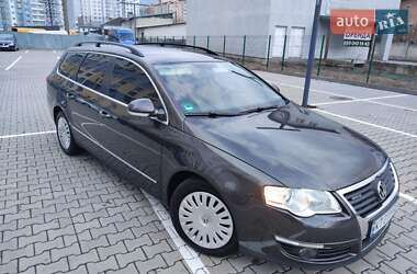 Універсал Volkswagen Passat 2009 в Калуші