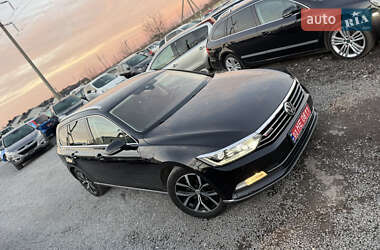 Универсал Volkswagen Passat 2015 в Ровно