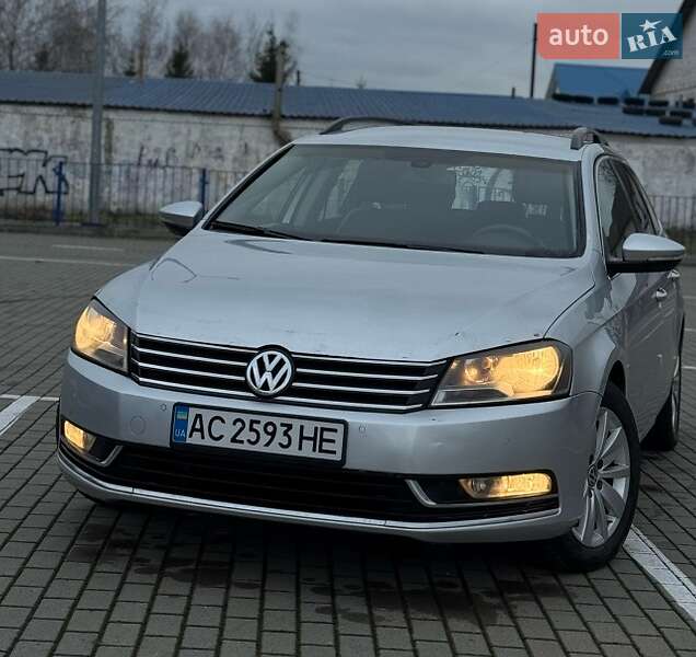 Универсал Volkswagen Passat 2011 в Нововолынске фото 2 Универсал Volkswagen Passat 2011 в Нововолынске