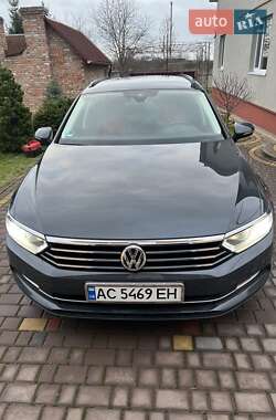 Універсал Volkswagen Passat 2016 в Іваничах