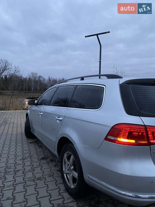 Универсал Volkswagen Passat 2013 в Радехове