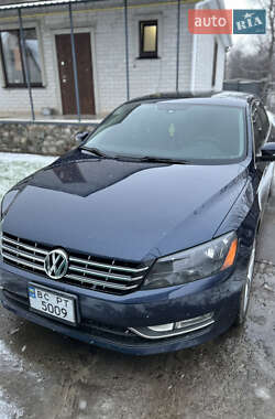 Седан Volkswagen Passat 2013 в Золотоноші