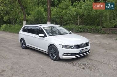 Универсал Volkswagen Passat 2015 в Львове