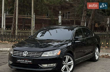 Седан Volkswagen Passat 2013 в Николаеве