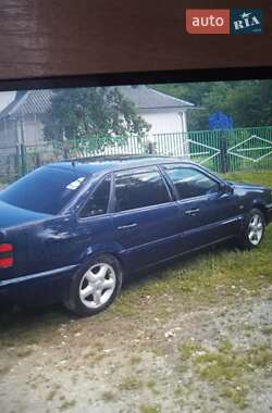 Седан Volkswagen Passat 1995 в Теофиполе