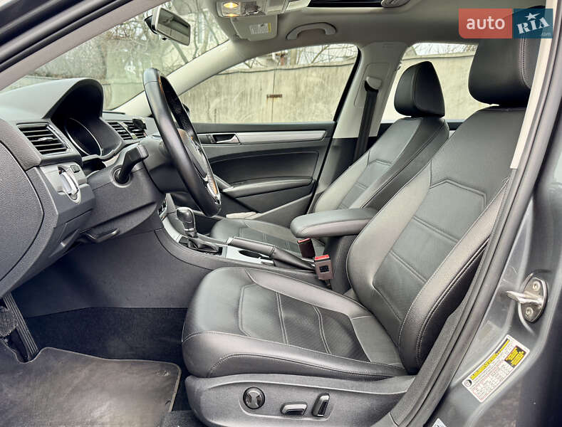 Седан Volkswagen Passat 2018 в Києві