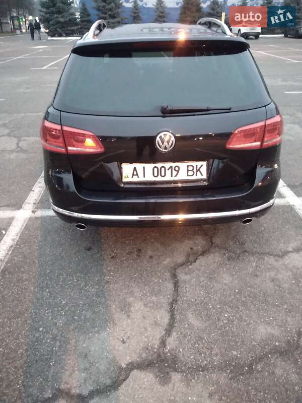 Универсал Volkswagen Passat 2014 в Киеве