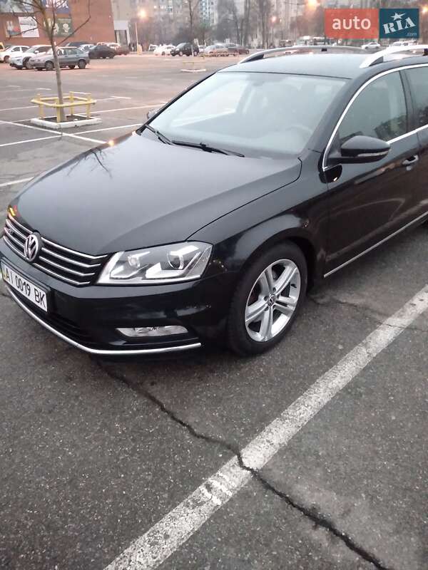 Универсал Volkswagen Passat 2014 в Киеве