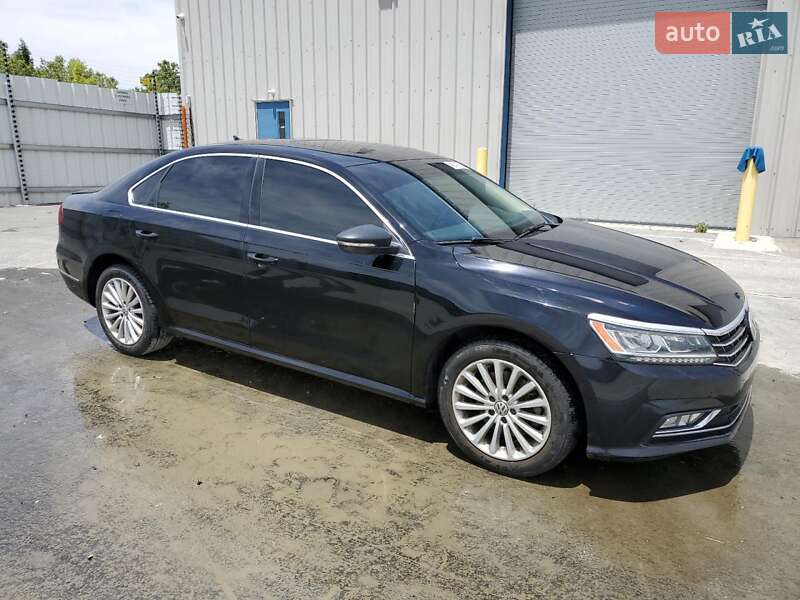 Седан Volkswagen Passat 2017 в Одессе
