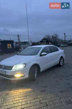 Седан Volkswagen Passat 2012 в Белой Церкви