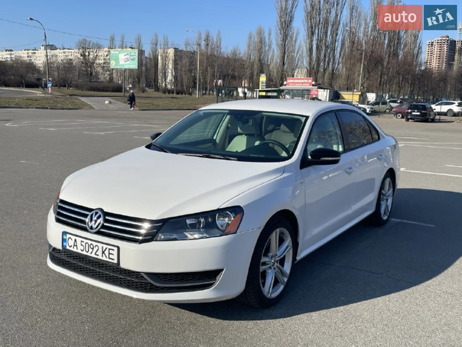 2013 Volkswagen Passat - мініатюра 2
