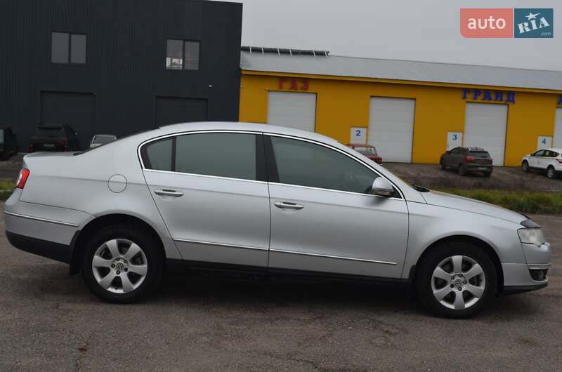 Седан Volkswagen Passat 2008 в Черкассах