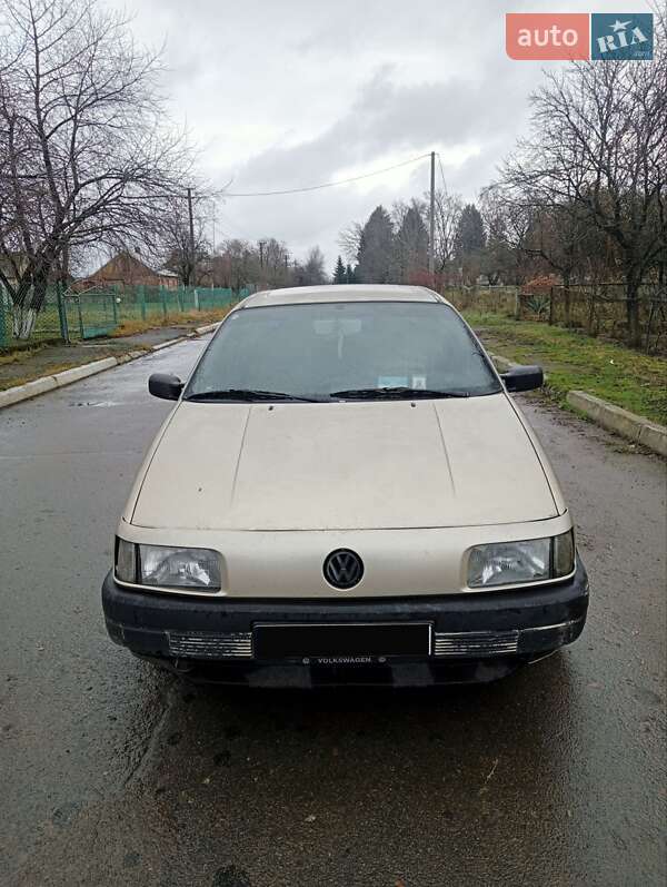 Volkswagen Passat 1991