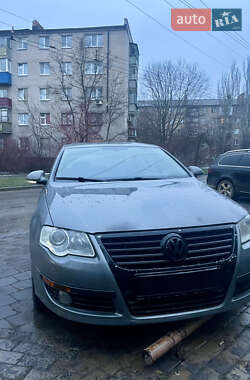 Седан Volkswagen Passat 2006 в Славянске