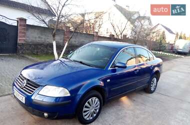 Седан Volkswagen Passat 2001 в Вараші