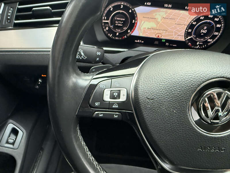 Універсал Volkswagen Passat 2018 в Одесі