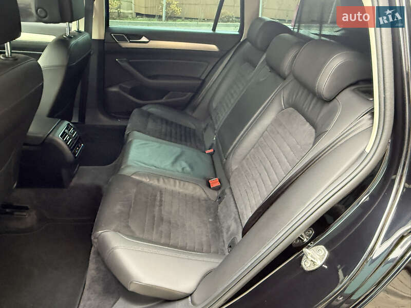 Універсал Volkswagen Passat 2018 в Одесі