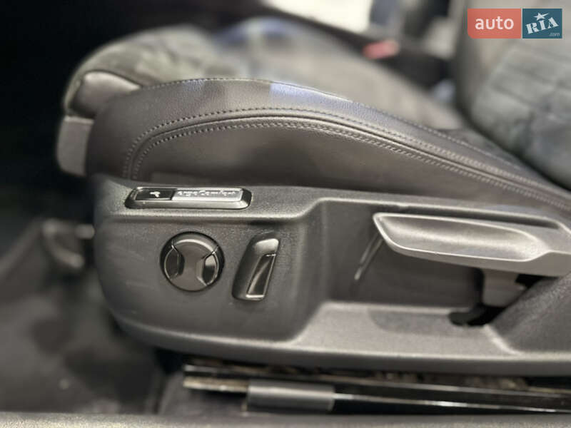 Універсал Volkswagen Passat 2018 в Одесі