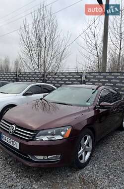 Седан Volkswagen Passat 2012 в Киеве