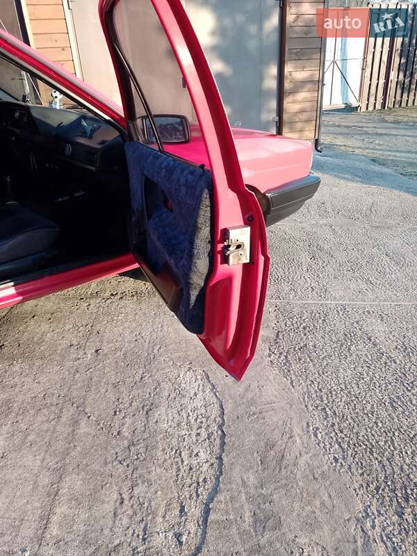 Универсал Volkswagen Passat 1987 в Житомире