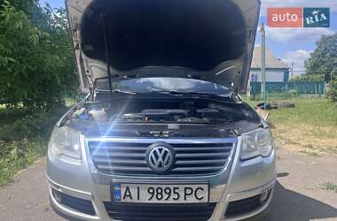 Седан Volkswagen Passat 2006 в Покровском