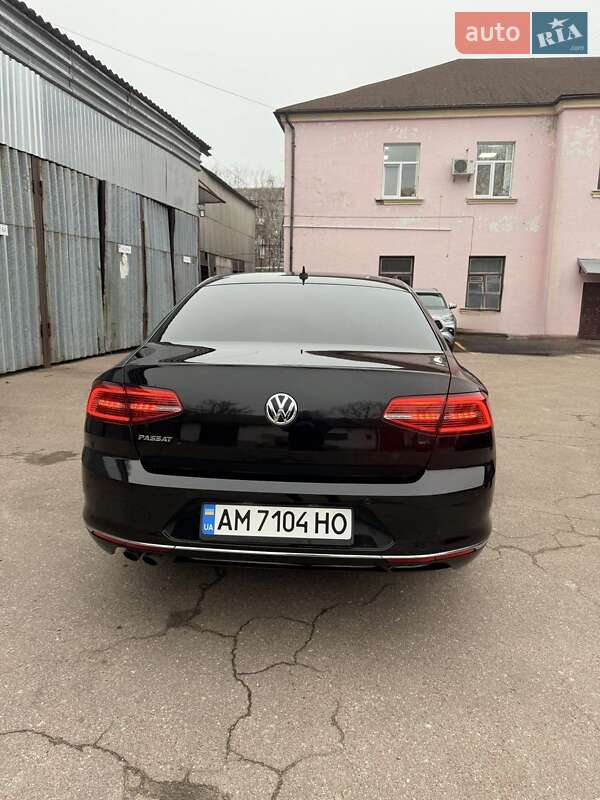 Седан Volkswagen Passat 2018 в Житомирі