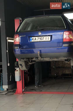 Универсал Volkswagen Passat 2001 в Киеве
