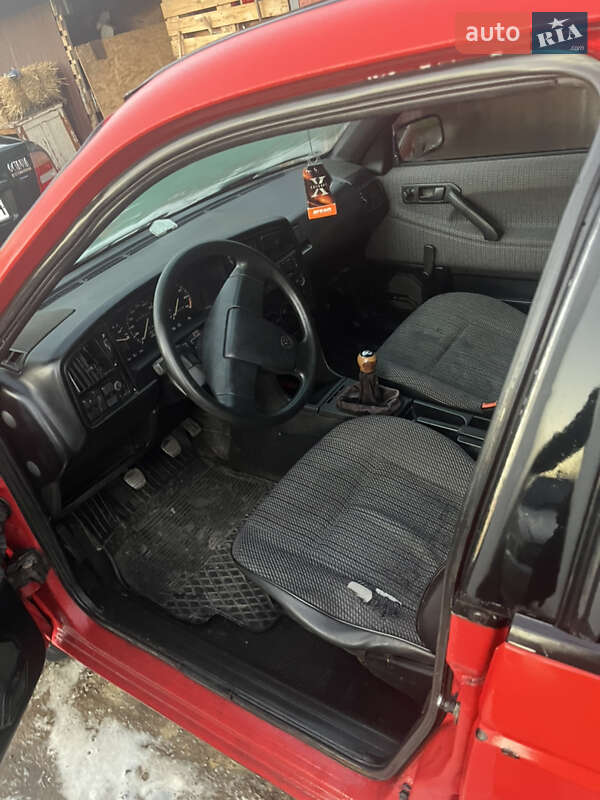 Універсал Volkswagen Passat 1989 в Львові фото 7 Універсал Volkswagen Passat 1989 в Львові